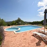 Vakantiehuis Delightful, Authentic Quinta With Pool Loulé