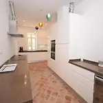 Vakantiehuis Delightful, Authentic Quinta With Pool