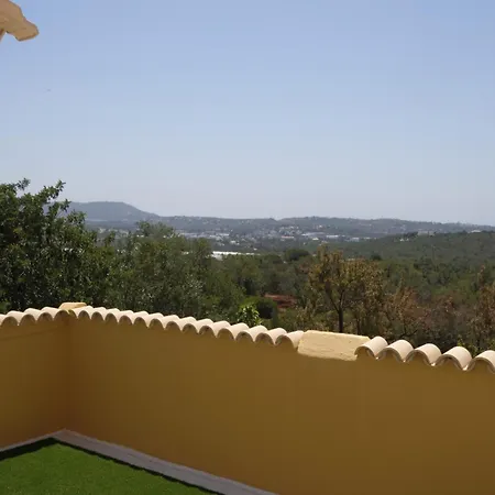 Delightful, Authentic Quinta With Pool 度假居 *