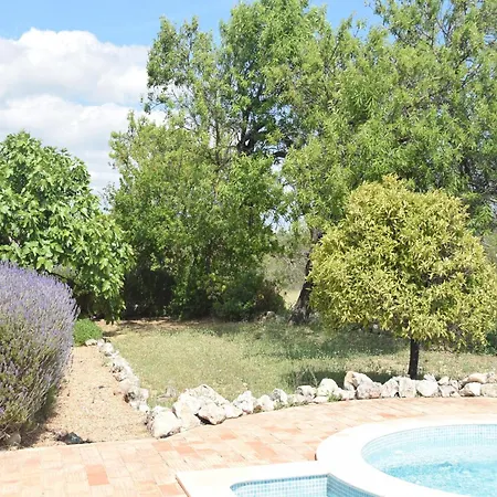 Delightful, Authentic Quinta With Pool 度假居