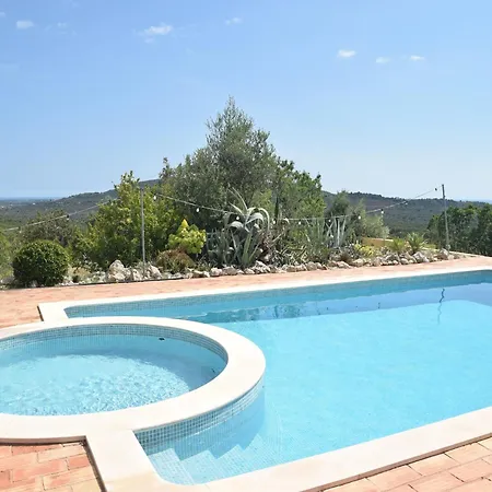 Delightful, Authentic Quinta With Pool Loulé