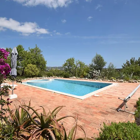 Delightful, Authentic Quinta With Pool Loulé