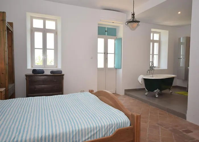 Delightful, Authentic Quinta With Pool Loulé