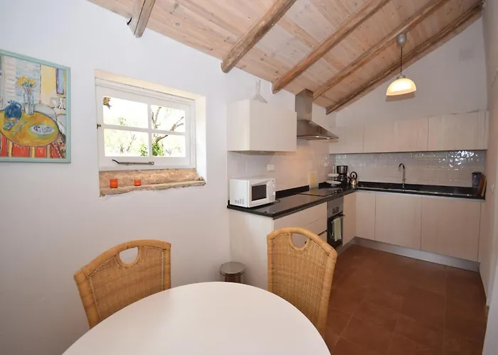 Delightful, Authentic Quinta With Pool * Loulé