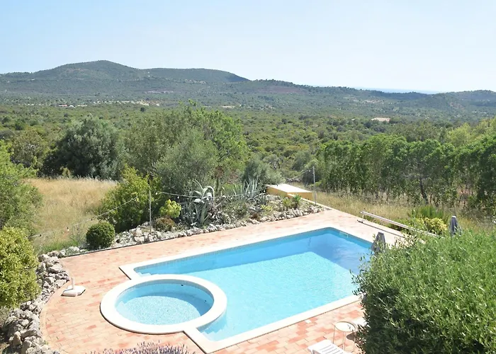 Delightful, Authentic Quinta With Pool * Loulé