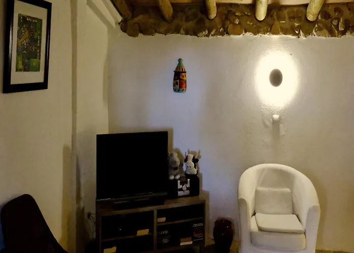 Delightful, Authentic Quinta With Pool Loulé