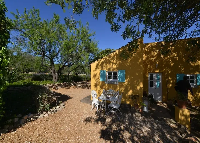 Dom wakacyjny Delightful, Authentic Quinta With Pool Loulé